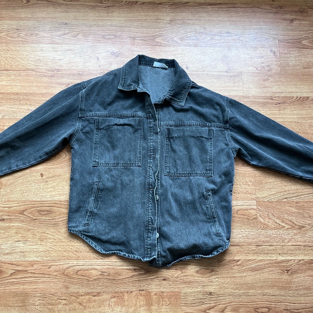 Carly Jean Los Angeles Black Harrison Jean Jacket - Picture 2 of 3